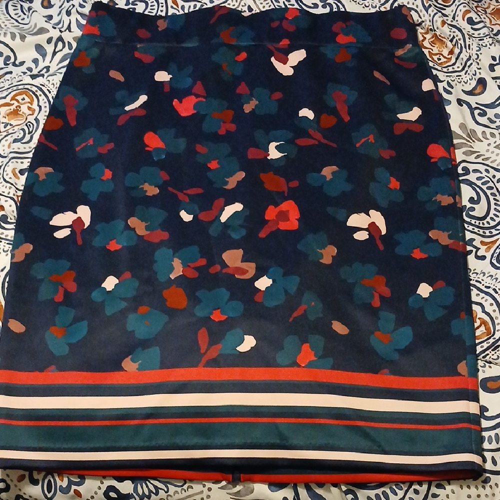 Eloquii woman's floral skirt 20